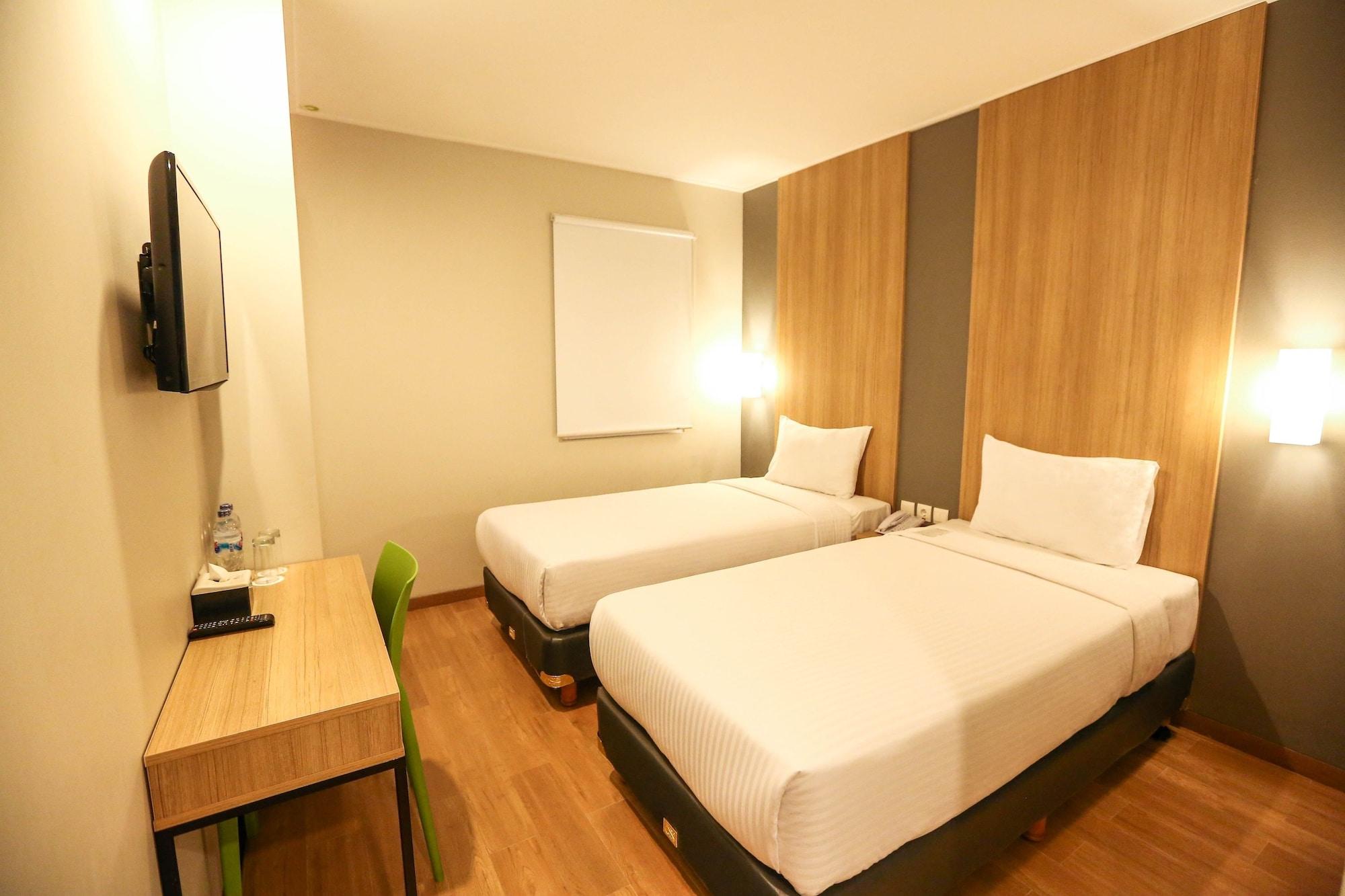 Hotel Citradream Tugu Yogyakarta Esterno foto