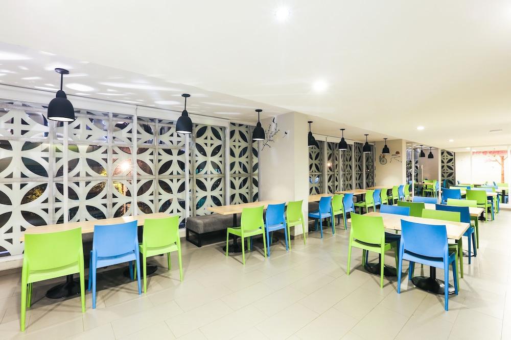 Hotel Citradream Tugu Yogyakarta Esterno foto