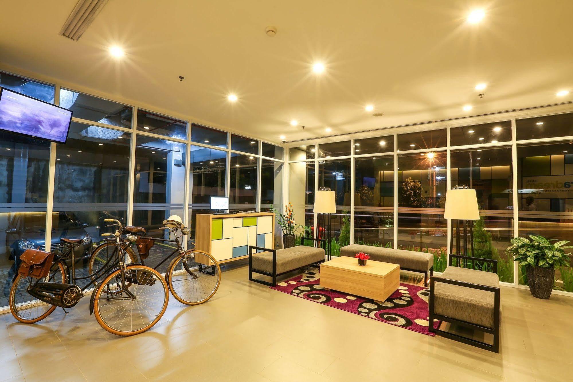 Hotel Citradream Tugu Yogyakarta Esterno foto